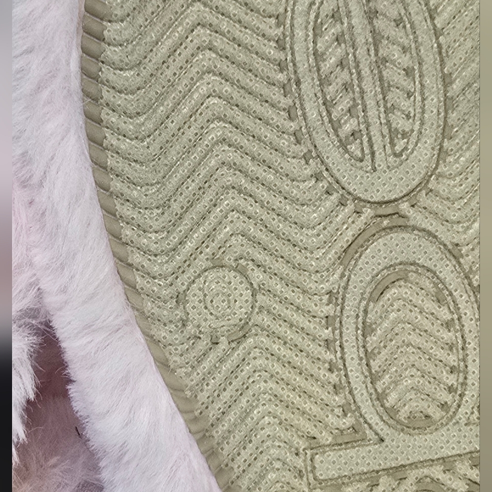 Bebe Pink Fuzzy Slippers 6 - Picture 8 of 8